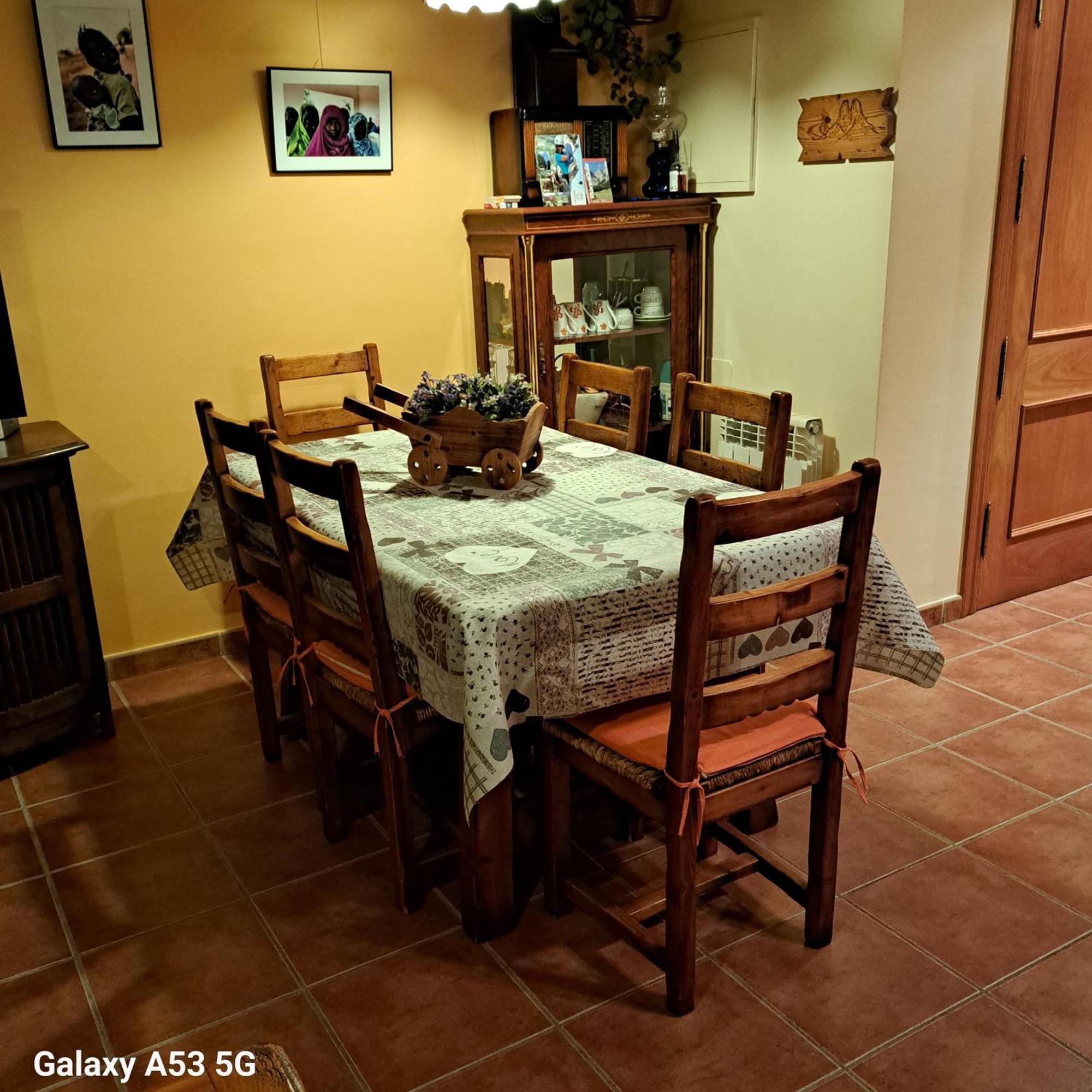 Ensija Pedraforca Apartman Saldés Kültér fotó